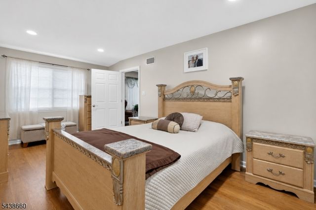 870 Passaic Ave, Kearny Town, NJ 07032