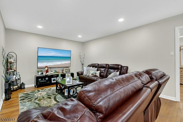 870 Passaic Ave, Kearny Town, NJ 07032