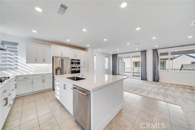 241 Culture, Irvine, CA 92618