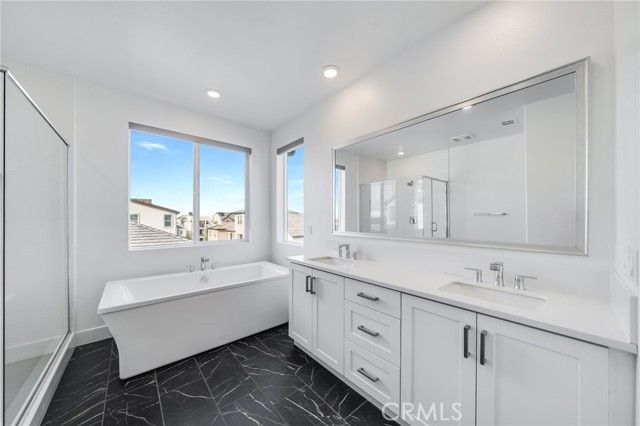 241 Culture, Irvine, CA 92618