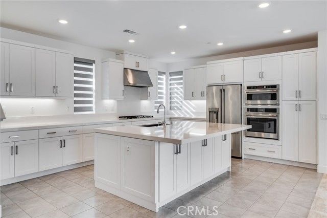 241 Culture, Irvine, CA 92618