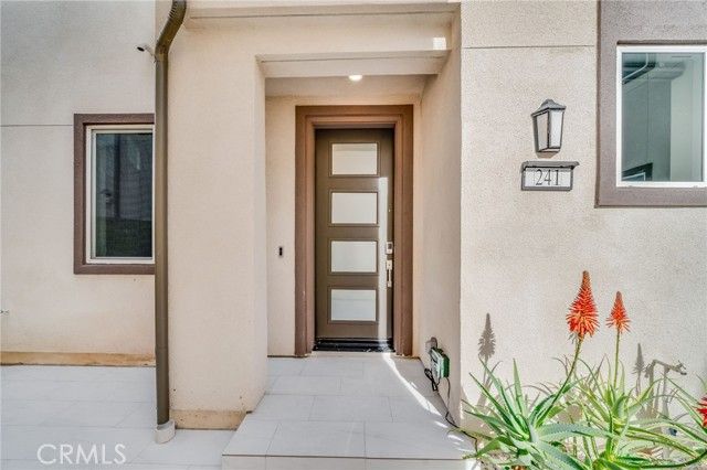 241 Culture, Irvine, CA 92618