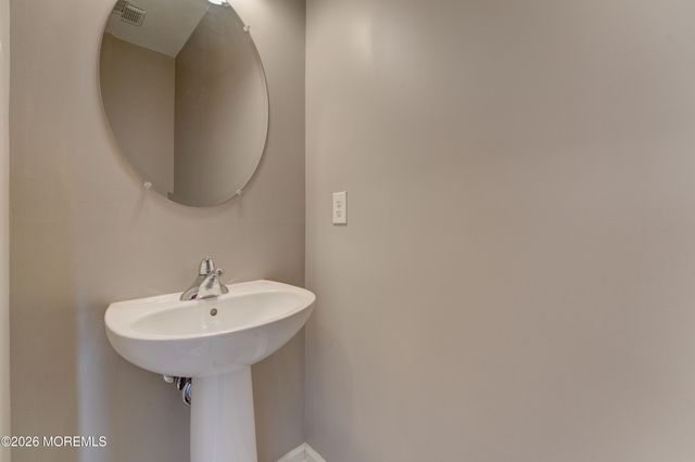 26 Daly Court 1548, Old Bridge, NJ 08857