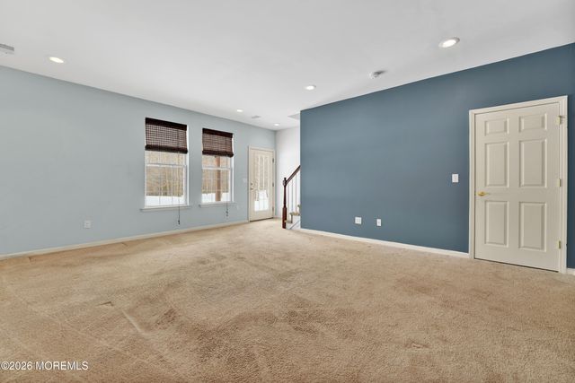 26 Daly Court 1548, Old Bridge, NJ 08857