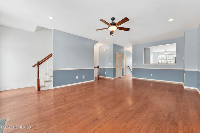 26 Daly Court 1548, Old Bridge, NJ 08857