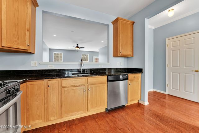26 Daly Court 1548, Old Bridge, NJ 08857