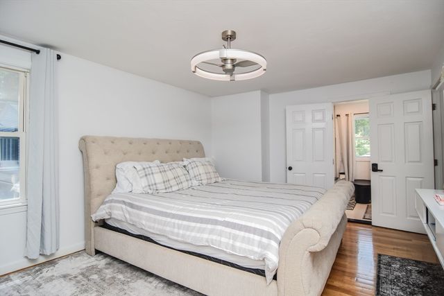 359 Se Main St, Douglas, MA 01516