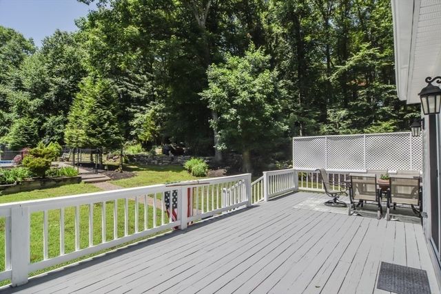 359 Se Main St, Douglas, MA 01516
