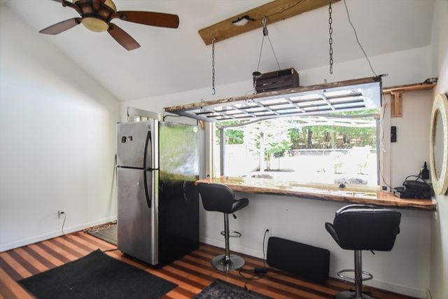 359 Se Main St, Douglas, MA 01516