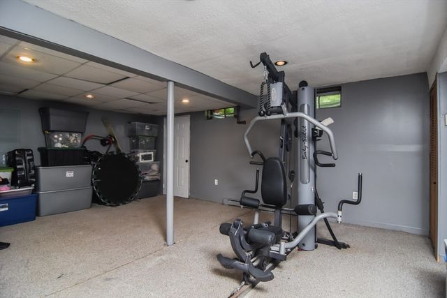 359 Se Main St, Douglas, MA 01516