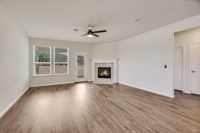 201 Hanging Star LN, Georgetown, TX 78633