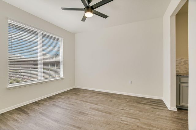 201 Hanging Star LN, Georgetown, TX 78633