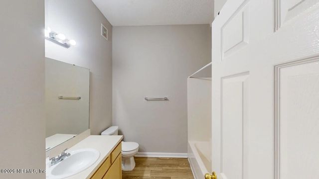 6100 MAGGIES Circle 102, Jacksonville, FL 32244