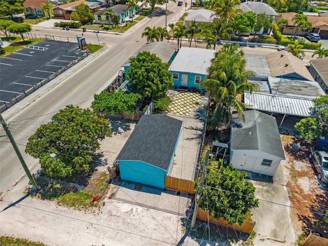 629 N F St, Lake Worth, FL 33460