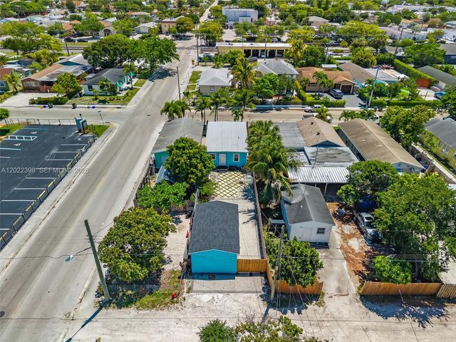 629 N F St, Lake Worth, FL 33460