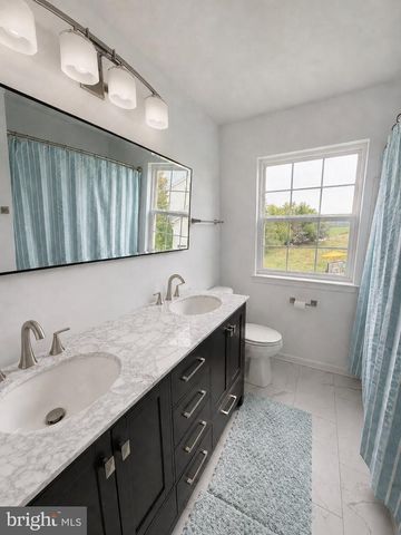 312 ALEXANDER CT, Chalfont, PA 18914