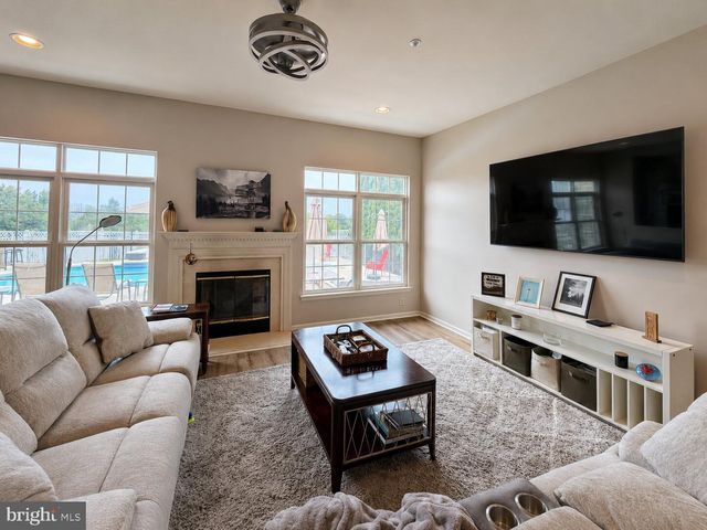 312 ALEXANDER CT, Chalfont, PA 18914