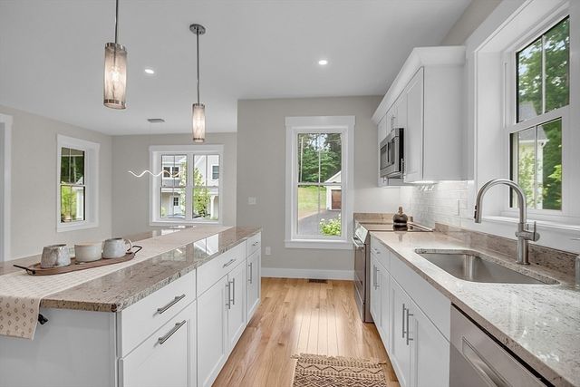 111 Squannacook Rd, Shirley, MA 01464