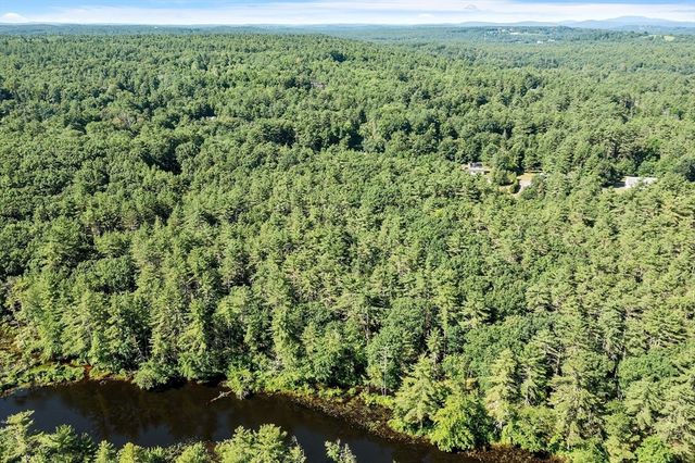 111 Squannacook Rd, Shirley, MA 01464