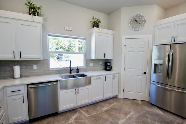 865 County Road 212, Eureka Springs, AR 72631