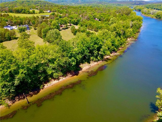 865 County Road 212, Eureka Springs, AR 72631