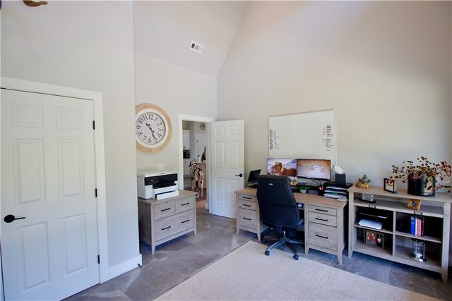 865 County Road 212, Eureka Springs, AR 72631