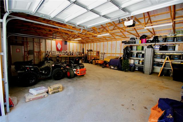 865 County Road 212, Eureka Springs, AR 72631