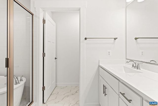 6376 LOUISA RD, Keswick, VA 22947