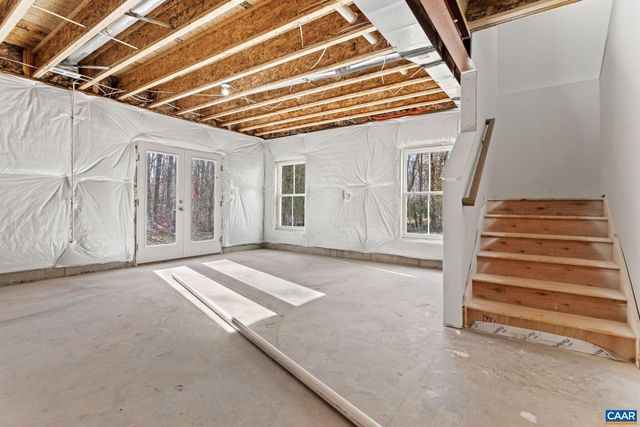 6376 LOUISA RD, Keswick, VA 22947