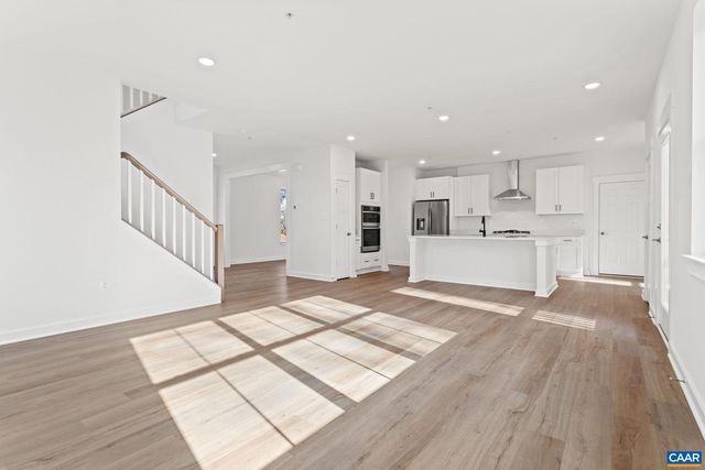 6376 LOUISA RD, Keswick, VA 22947