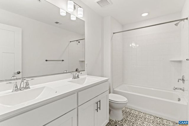 6376 LOUISA RD, Keswick, VA 22947