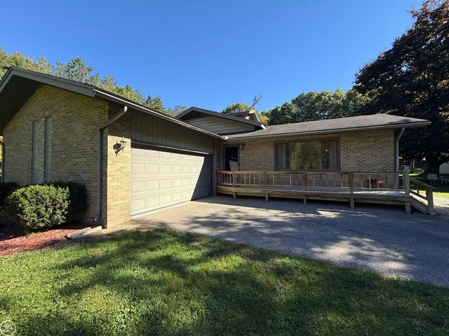 306 N Hurd Road, Ortonville, MI 48462