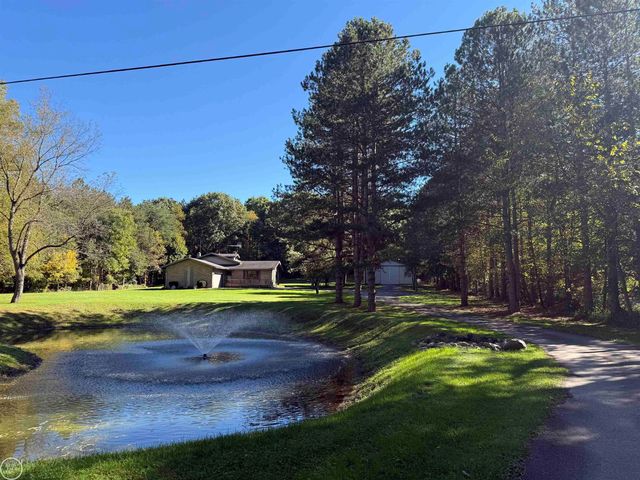 306 N Hurd Road, Ortonville, MI 48462