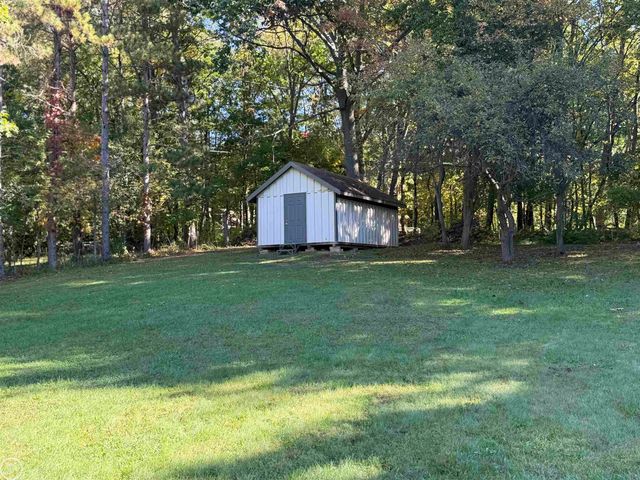 306 N Hurd Road, Ortonville, MI 48462