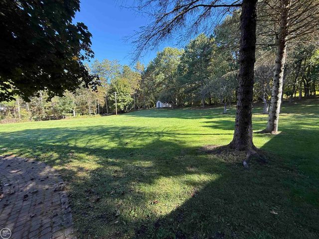 306 N Hurd Road, Ortonville, MI 48462