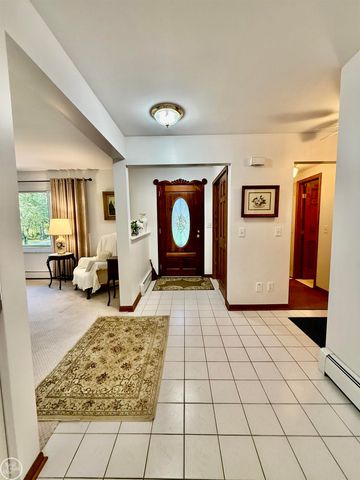 306 N Hurd Road, Ortonville, MI 48462