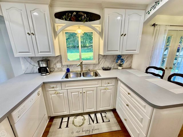 306 N Hurd Road, Ortonville, MI 48462