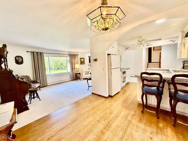 306 N Hurd Road, Ortonville, MI 48462