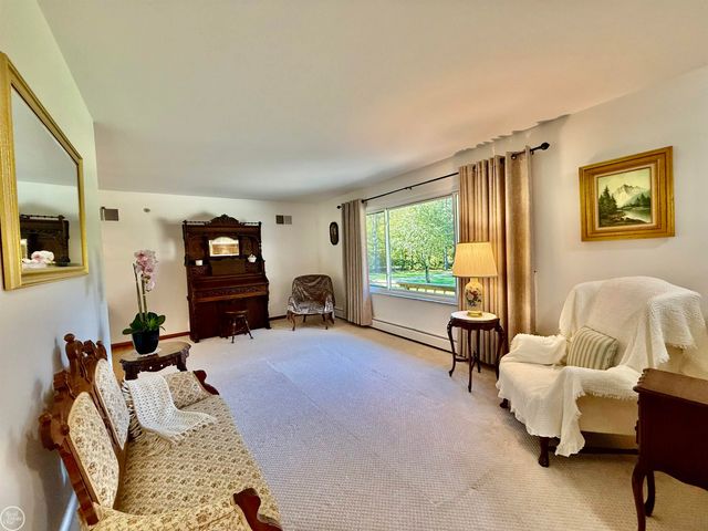 306 N Hurd Road, Ortonville, MI 48462