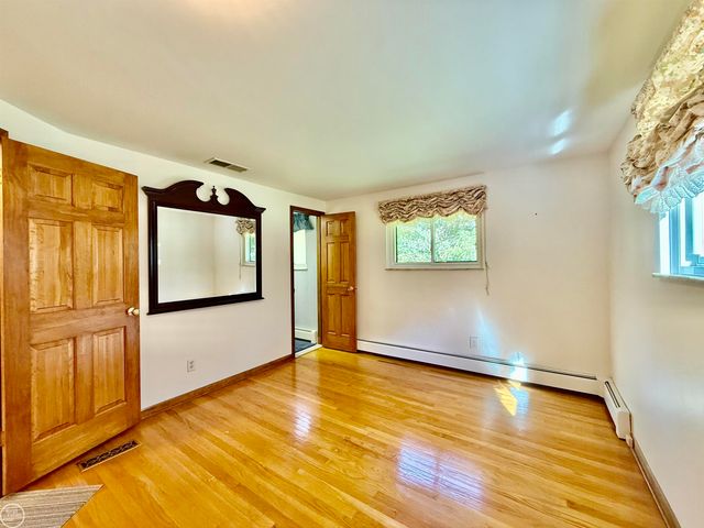 306 N Hurd Road, Ortonville, MI 48462