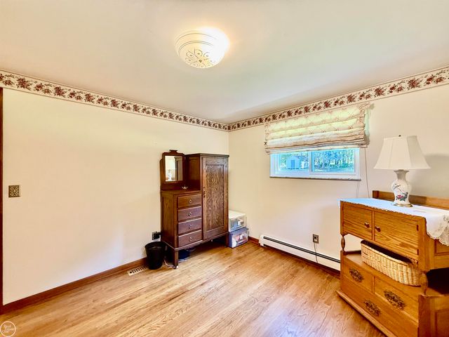 306 N Hurd Road, Ortonville, MI 48462
