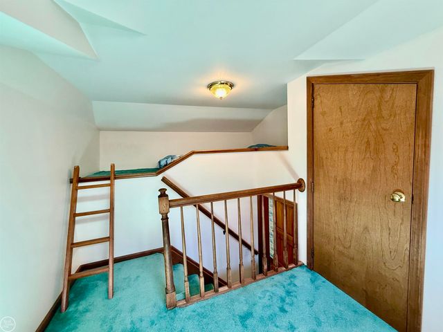 306 N Hurd Road, Ortonville, MI 48462