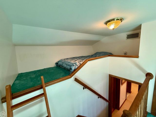 306 N Hurd Road, Ortonville, MI 48462