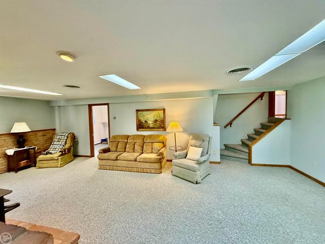 306 N Hurd Road, Ortonville, MI 48462