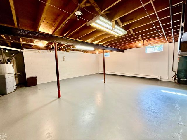 306 N Hurd Road, Ortonville, MI 48462