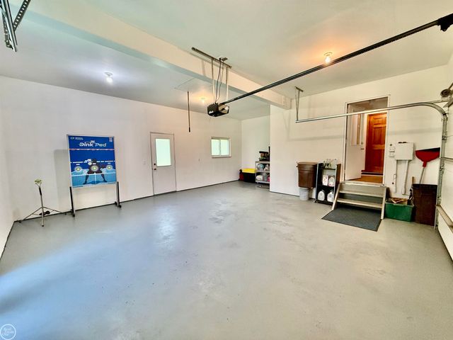 306 N Hurd Road, Ortonville, MI 48462