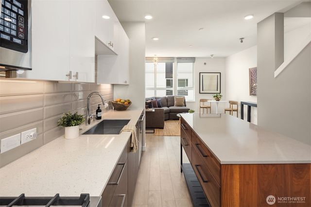 1644 B 20th Avenue, Seattle, WA 98122