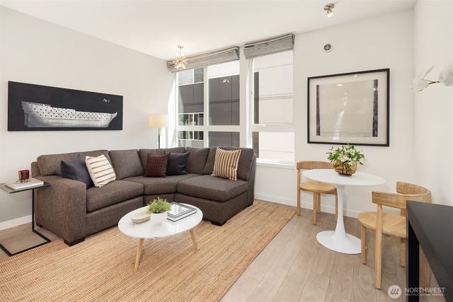 1644 B 20th Avenue, Seattle, WA 98122