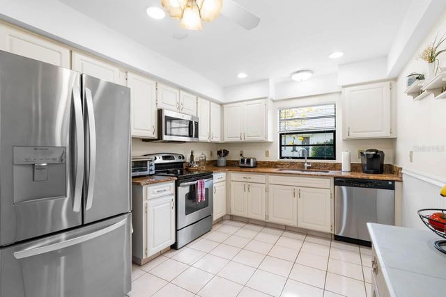 1415 LANGLEY DRIVE, Sun City Center, FL 33573