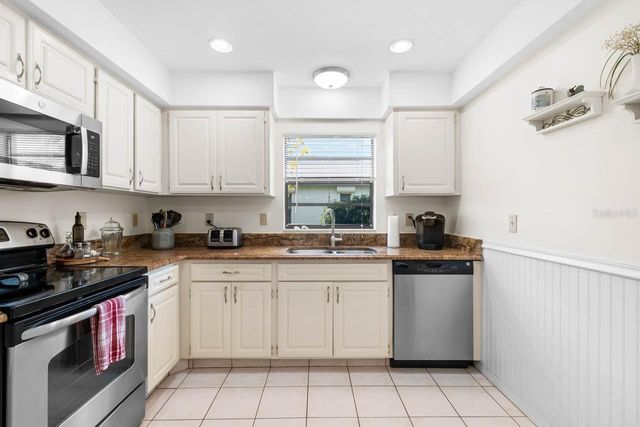 1415 LANGLEY DRIVE, Sun City Center, FL 33573